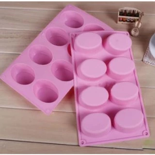 แม่พิมพ์สบู่ ซิลิโคน แม่พิมพ์สบู่ 8 ช่อง 100 กรัม ทรงรี ขนาด 1ช่อง : 7.5 x 5.3 x 3.1cm ใช้ทำบล็อก ขนม บล็อก ทนความร้อน