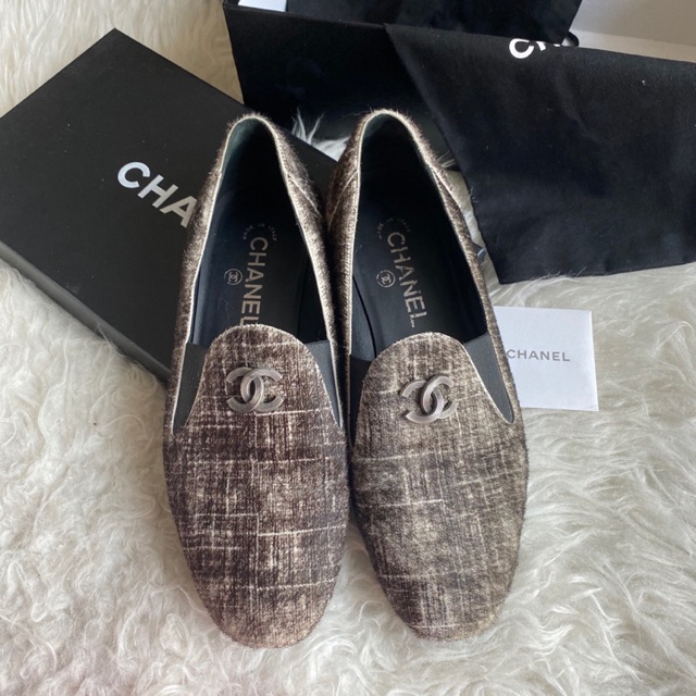 Used in good condition Chanel Loafers shoes size 37.5 ของแท้