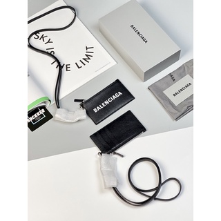 แนะนำสอบถามจำนวนคงเหลือก่อนกดซื้อนะคะ Balenciaga Card Holder Neck