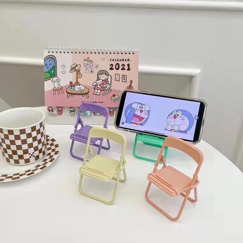 ที่ตั้งโทรศัพท์รูปทรงเก้าอี้ขนาดเล็ก สีสันสดใส น่ารัก (สินค้าพร้อมส่ง)(YZ001)