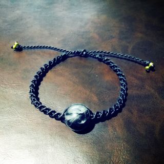 ms-052 สร้อยข้อมือเชือกเทียนถัก แก้วขนเหล็ก แบบเรียบ