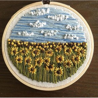 Sunflower field embroidery diy set ชุดปักผ้ารูปทุ่งดอกทานตะวัน