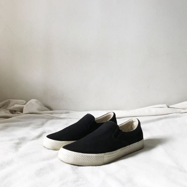 slip on muji