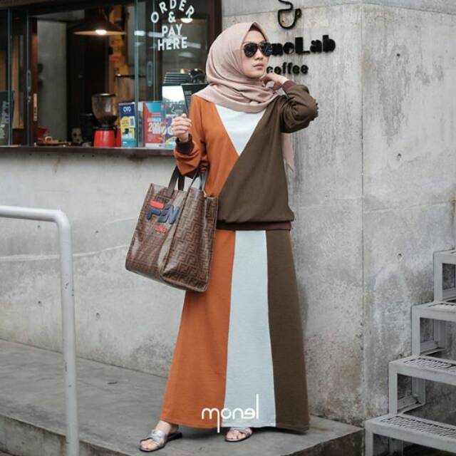 เสื้อ Lagoon โดย monel