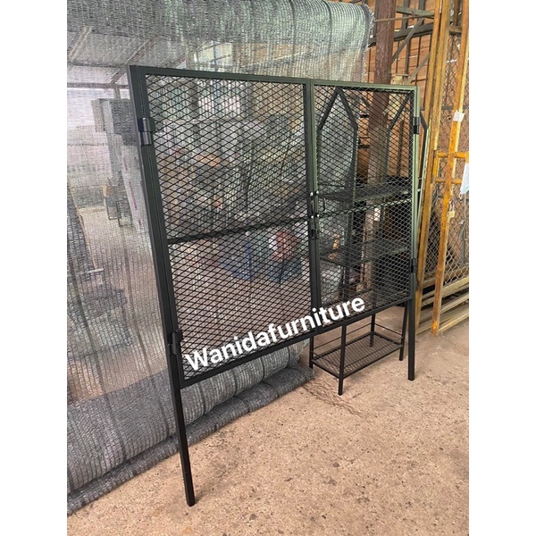 ขายวงกบประตูพร้อมบานตะแกรงเหล็กฉีก2 บานขนาด150x150cmราคา3,890 บาทพร้อมตัวล๊อคและถอดประกอบได้🌵🌵