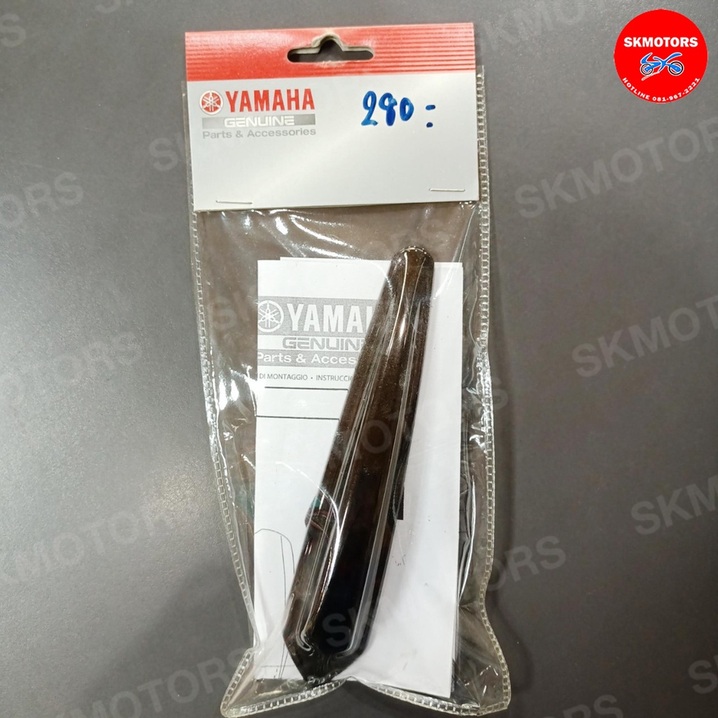 อะไหล่แต่ง YAMAHA แท้เบิกศูนย์ ‼️ ฝาครอบบังโคลนหน้า โครเมียมดำ B8B-F151C-M2-CR สำหรับรถรุ่น NEW GRAN