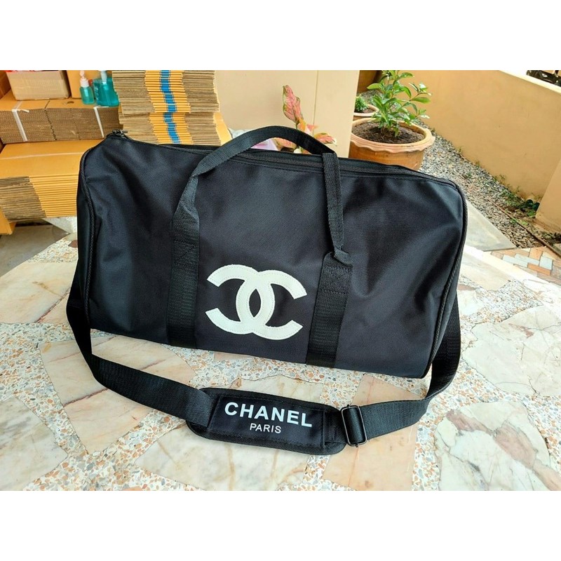 กระเป๋าเดินทาง  Chanel 18"