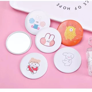กระจกพกพา น่ารักน่าใช้ น้ำหนักเบา พกพาง่าย ลายน่ารักสดใส กระจกแบบพกพา กระจกแต่งหน้า ส่งคละสี