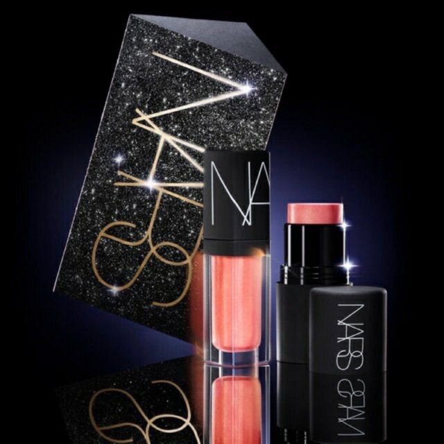 Orgasm Euphoria Mini Multiple And Lip Gloss Set รับประกันสินค้าแท้จากเคาเตอร์ห้างค่ะ (800.-)