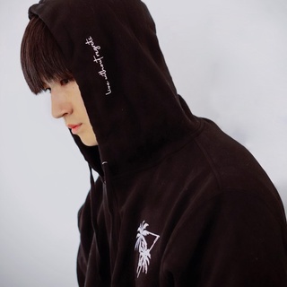 Embroidered Logo Zip Hoodie Full-Zip Hooded Sweatshirt ฮู้ดดี้มีซิป จากคอลเลคชั่น DefxRepresent สีดำ ไซส์ M