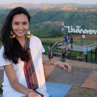 ตุ้มหูมาลัยดอกไม้ สามสาย (Flower earrings)