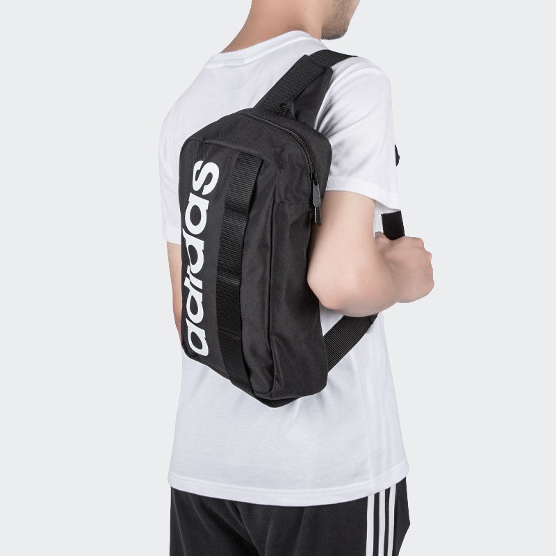 Adidas กระเป๋าสะพายข้าง Linear Core | Black/Black/White ( DT4823 )