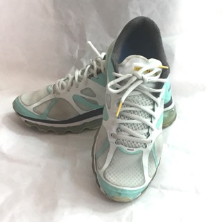 (Used one) NIKE AIR MAX 2012 Livestrong Running Shoes White Turquoise