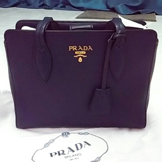 ที่จัดระเบียบprada