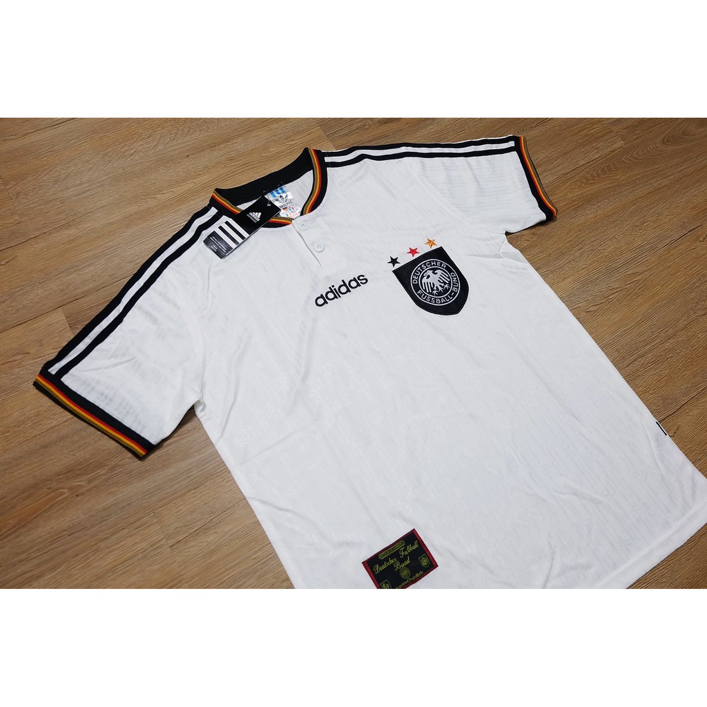 เสื้อบอลยุค 90 ทีมชาติเยอรมัน แชมป์ยูโร 96 (Germany Euro96)