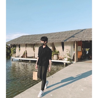 เสื้อเชิ้ตแขนยาว สีดำ