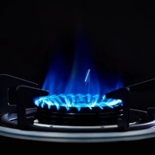 Lucky Flame เตาเเก๊สตั้งโต๊ะ 2 หัว รุ่น AI-102 หน้าเตากระจกนิรภัย สีสันใหม่ของการทำอาหาร