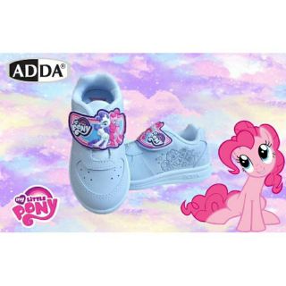 รองเท้าผ้าใบนักเรียน Adda ลาย Pony