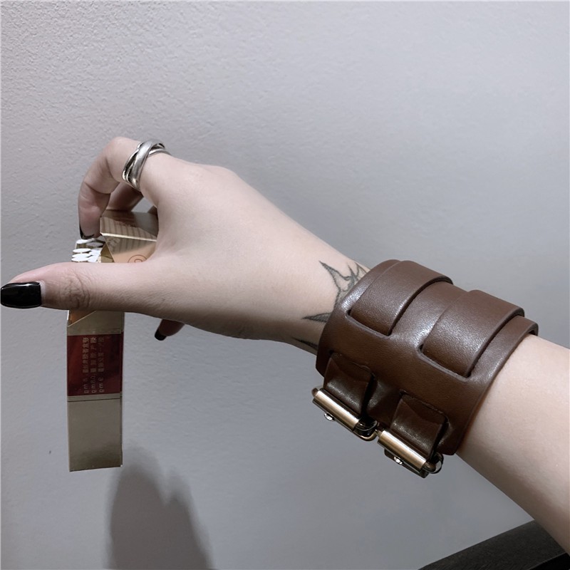 พร้อมส่ง > ข้อมือหนังคู่ - รูปที่ 3