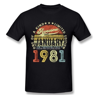 เสื้อโอเวอร์ไซ - ของขวัญอายุ40ปียอดเยี่ยมตั้งแต่เดือนมกราคม1981วันเกิดครบรอบ40ปีเสื้อยืดผู้ชายTHara