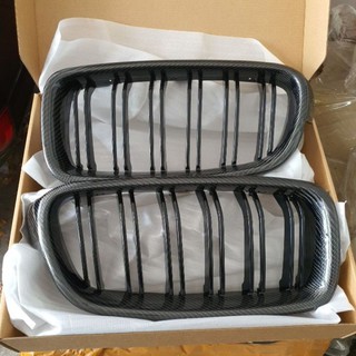 (ขอบคาร์บอนแท้)กระจังหน้า BMW 3series F30 * ขอบ Carbon fiber กระจังคู่สีดำเงา