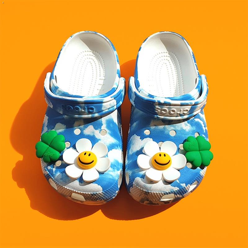 【wiggle wiggle OFFICIAL】Crocs Jibbitz Silicone Shoe Charm accessories อุปกรณ์เสริมเสน่ห์รองเท้าซิลิโ