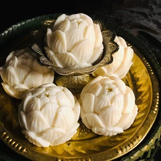 ขนมดอกบัวทิพย์มงคล ถวายพระ ถวายองค์มหาเทพ ถวายพญานาค ถวายเจ้าแม่กวมอิม ขนมบัวขาว ขนมบัวชมพู