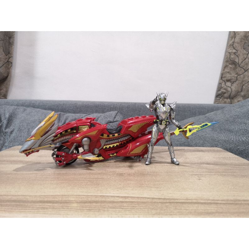R&M Kamen Rider Ryuki Dragranzer