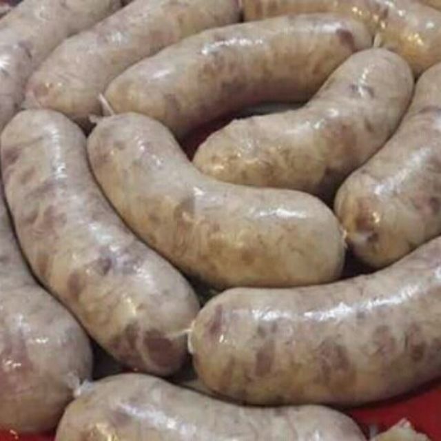 ไส้กรอกข้าวเนื้อ 10 ลูกحلال (บางรายทางร้านสุ่มให้ ได้ 15 ลูก) หนักเกือบๆ 2 กิโล อร่อยจีจี ส่งฟรี