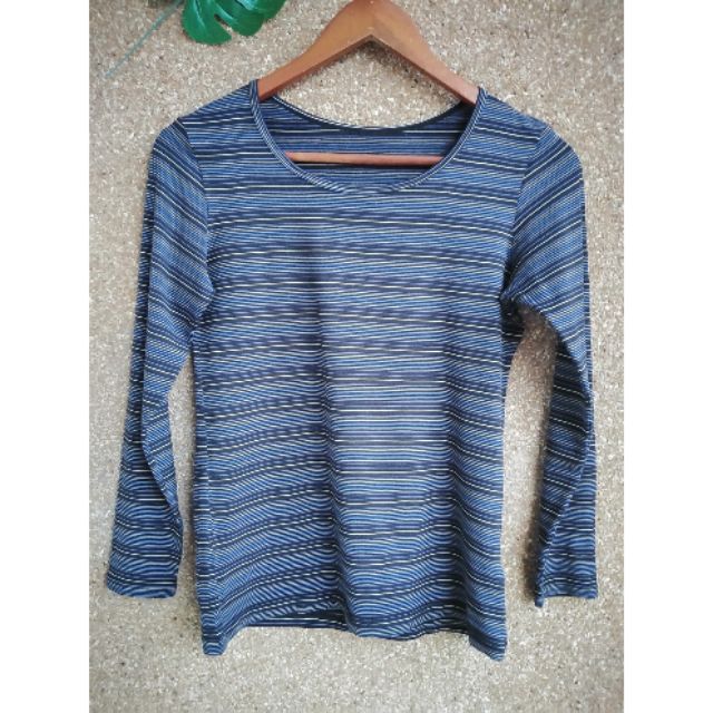 เสื้อ​กัน​หนาว​ uniqlo​ heattech​