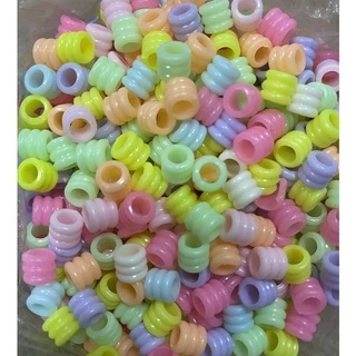 ลูกปัดตัวหนอน ใช้สำหรับตกแต่ง ปรับสายคล้องแมส คละสีพาสเทล แพค 100ชิ้น