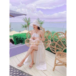 🌼 ꫛꫀꪝ  c o ll e c t i o n 🌼Maxi dress ผูกคอ ผ่าอก ผ่าหน้าขา มันก็จะแซ่บๆหน่อยSize: Freesize        ..