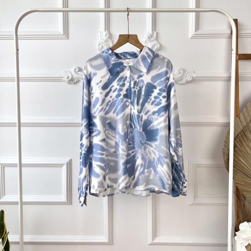 KEMEJA [WHOLESALE] JR10437 - เสื้อมัดย้อมสีน้ําเงิน (4 ชิ้น @ Rp. 77,000)