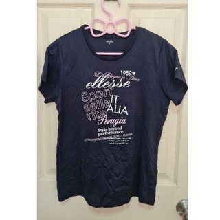 เสื้อกีฬา เสื้อออกกำลังกาย แบรนด์ ellese สีกรมท่า สวย สภาพดี