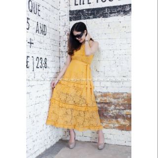 Maxi Dress สวยหรู​  ชุดนี้งานจริงสวยมากๆนะค่ะ​ เนื้อผ้าลูกไม้ฉลุลายทั่งชุด​ มาพร้อมโบว์