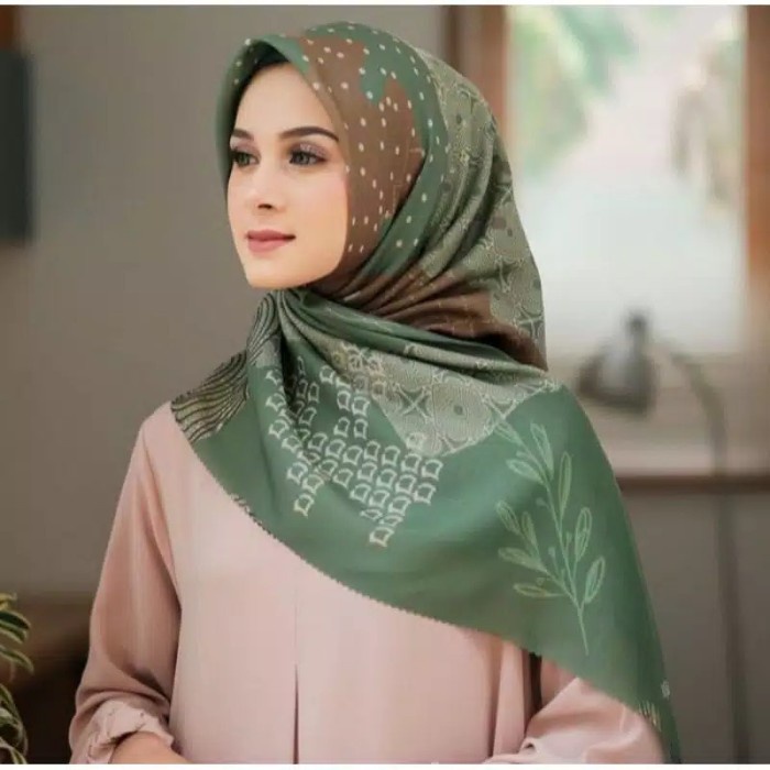 HIJAU มุสลิมผู้หญิง HIJAB SQUARE VOAL IRISH MOTIF สีเขียวใหม่ล่าสุด HIJAB K8A9