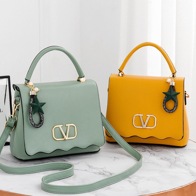 LADIESSTYLE - กระเป๋าผู้หญิง กระเป๋าถือ หนัง PU 24 Cm x 11 Cm x 20 Cm - 900 Grams [349]