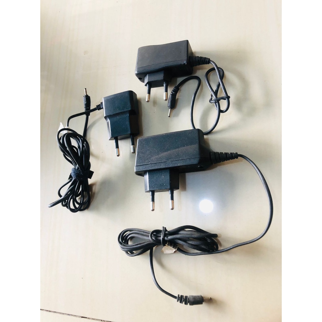 OLD NOKIA CHARGER N 95 SMALL PLUG CHARGER / SMALL NOKIA CHARGER