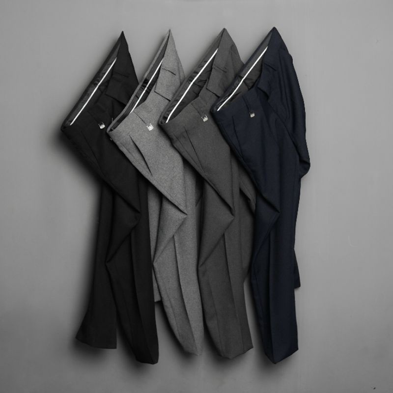 สามารถ PAY AT THE PLACE FOR MEN& 39;S SLIM WOLLA PANTS