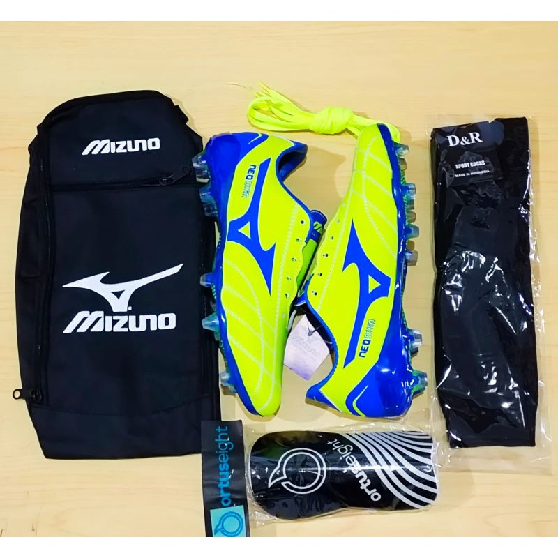 แพ็คเกจ SAVING!!รองเท้าฟุตบอล MIZUNO COMPLETE