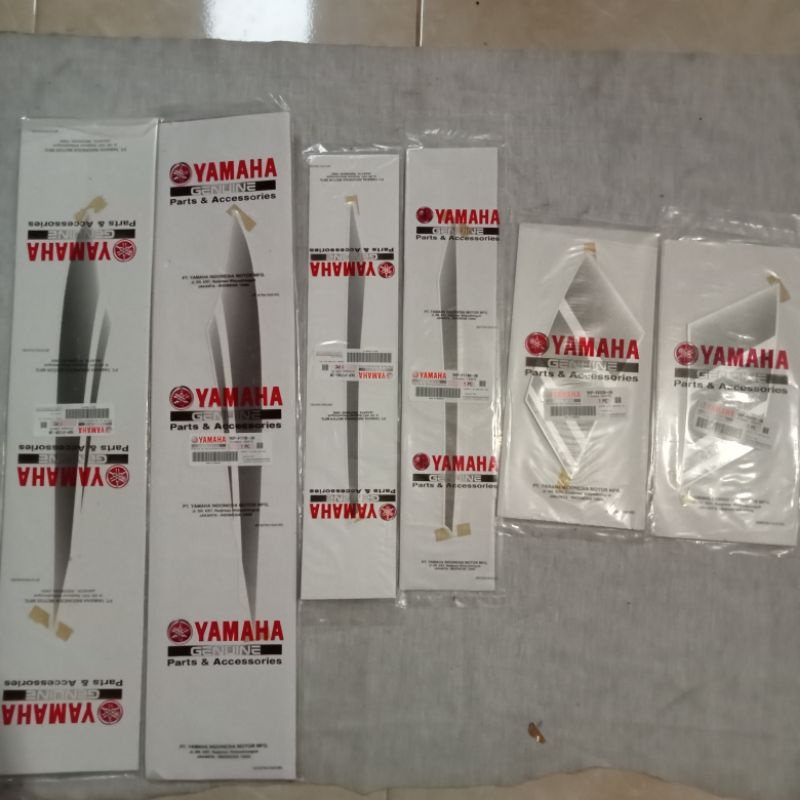 Yamaha soul GT 2012 ชุดสติ๊กเกอร์แถบเดิมสีขาว รหัส 1KP-WF070-20