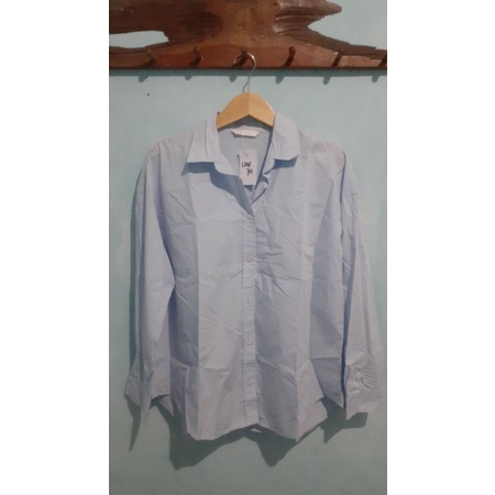 Kemeja Official shirt โดย giordano