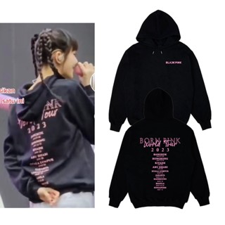 เสื้อแจ็กเก็ตกันหนาว มีฮู้ด ลาย BP Lisa World Tour Asia 2023