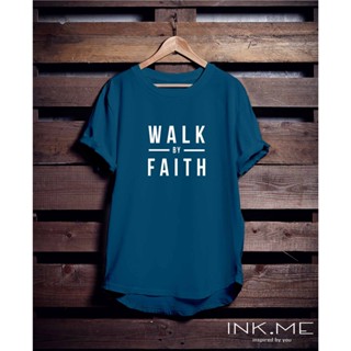 Kaos Spiritual เสื้อยืดลําลอง แขนสั้น พิมพ์ลาย WALK BY FAITH UNISEX สําหรับผู้ชาย