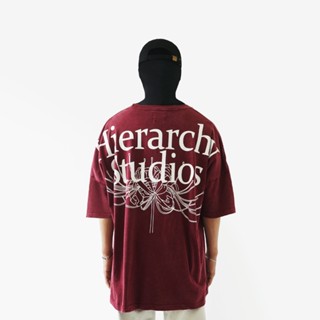 Hierarchy Studios - เสื้อยืด ขนาดใหญ่ พิมพ์ลายแมงมุม ดอกลิลลี่ สีแดง