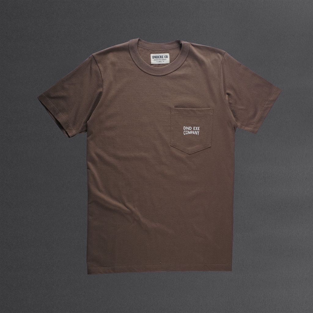 DND EXE Tshirt เสื้อยืดพื้นฐานสําหรับผู้ชาย DND สีน้ําตาล