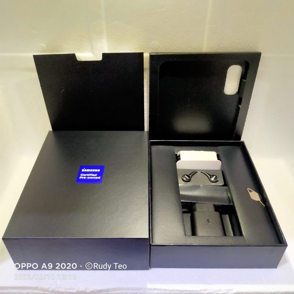 กล่อง / กล่อง Samsung Galaxy Z Fold 1/2/3/4/5 - มือสอง พร้อมใช้งาน