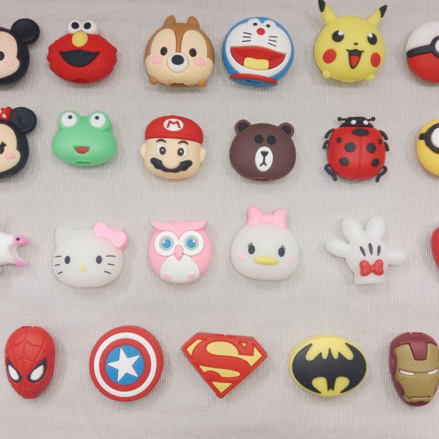 CHARACTER CABLE BITES AIRPODS, EARPODS, SMARTWATCH