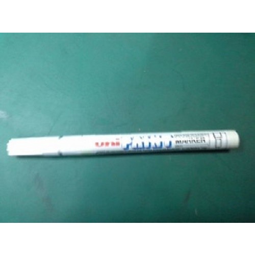 UNI PAINT PAINT MARKERS GOLD, SILVER, BLACK, GREEN, RED CASE