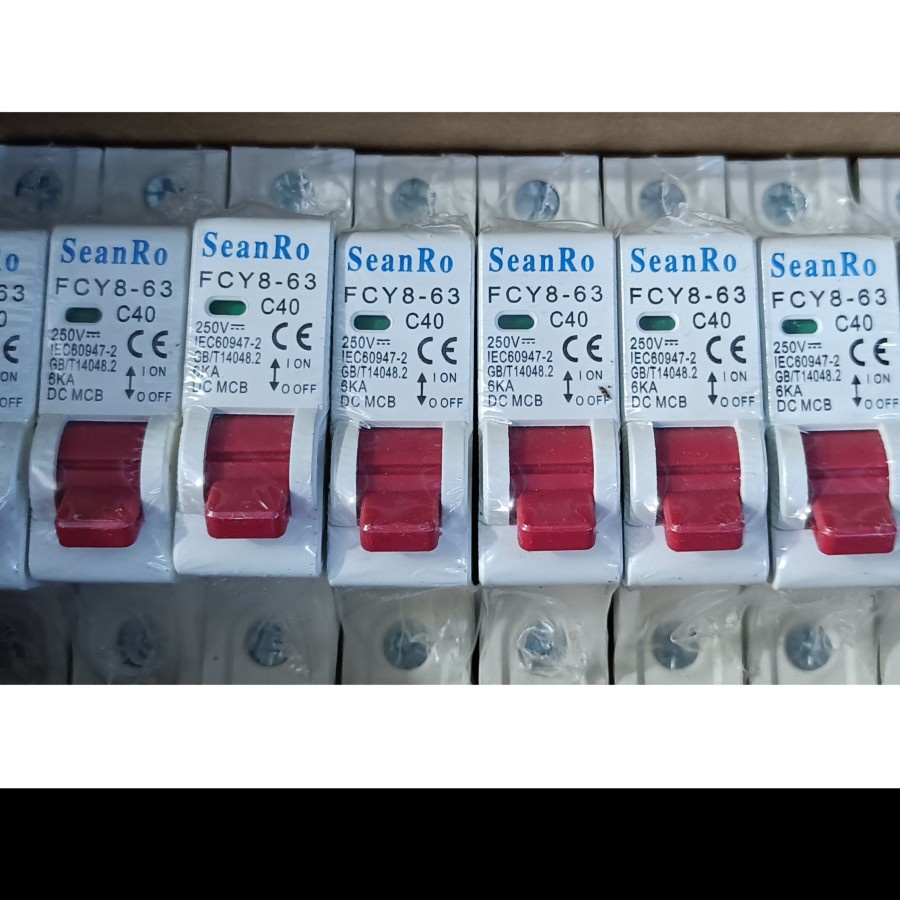 Mcb DC 1pin mcb dc 32A 40A 50A 63A c32 mcb แผงโซลาร์เซลล์มอเตอร์ไฟฟ้า